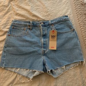 Levi’s Mom Shorts